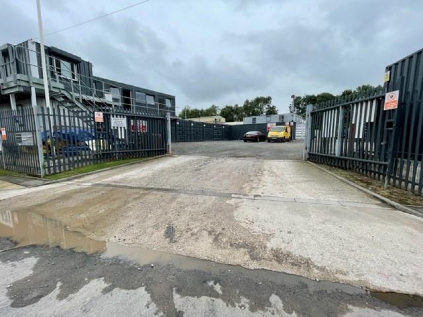 Images for Storage units, Corporation Road, Birkenhead, CH41